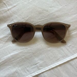 Ray ban sunglasses